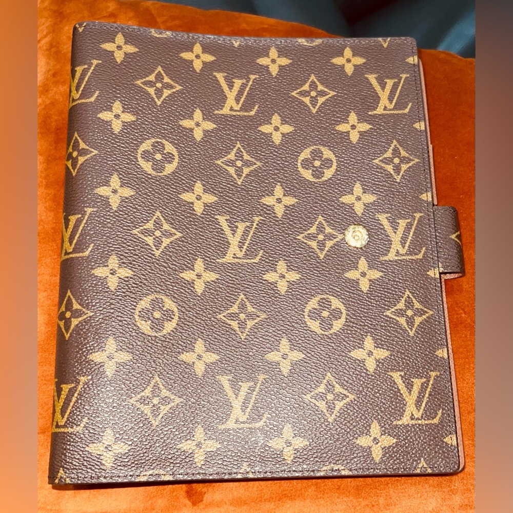 COPY - Authentic Louis Vuitton Monogram Agenda GM/ Large Ring Agenda Cover - Picture 7 of 16